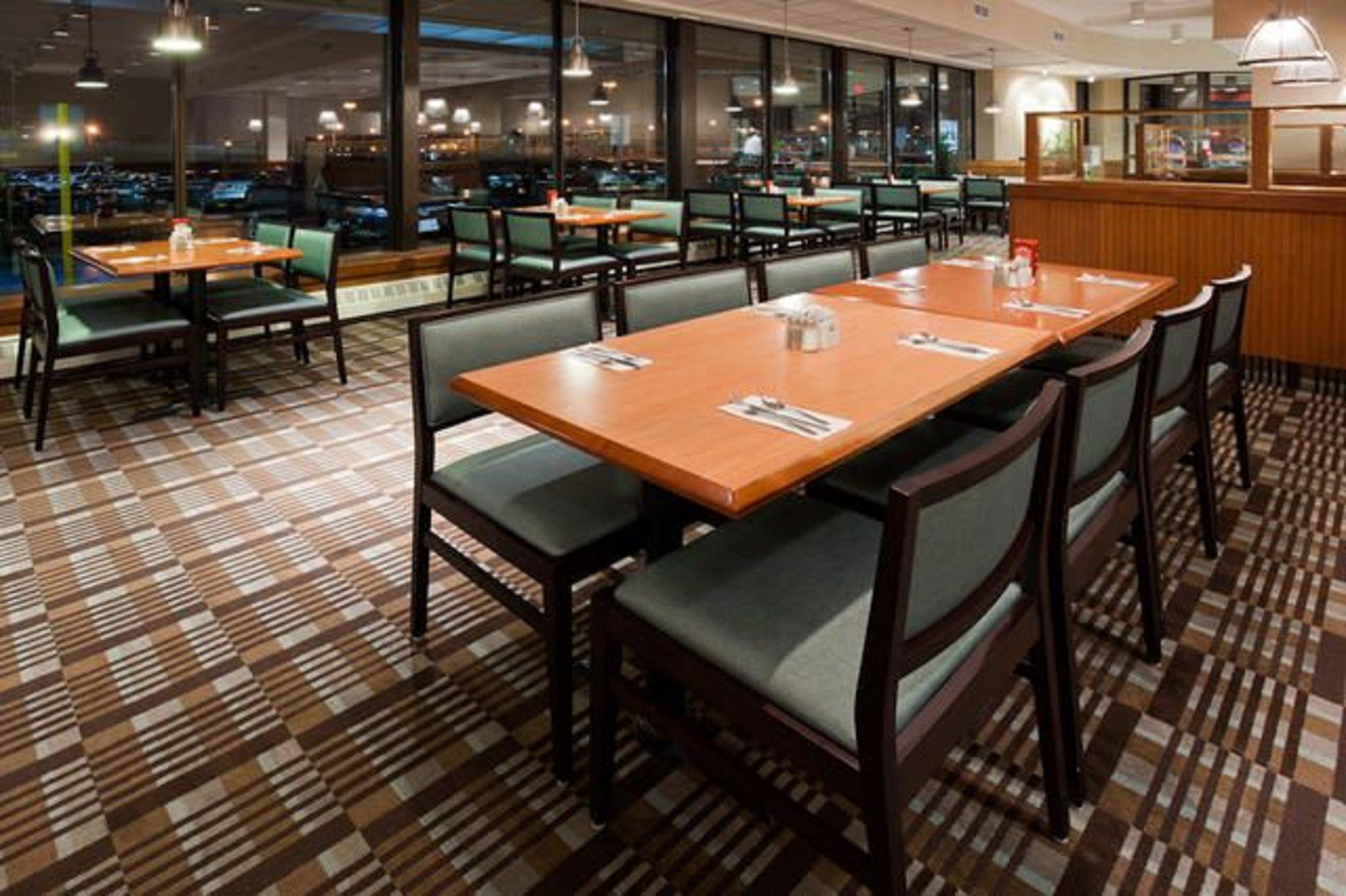 Holiday Inn Toronto Airport East By Ihg Exterior photo