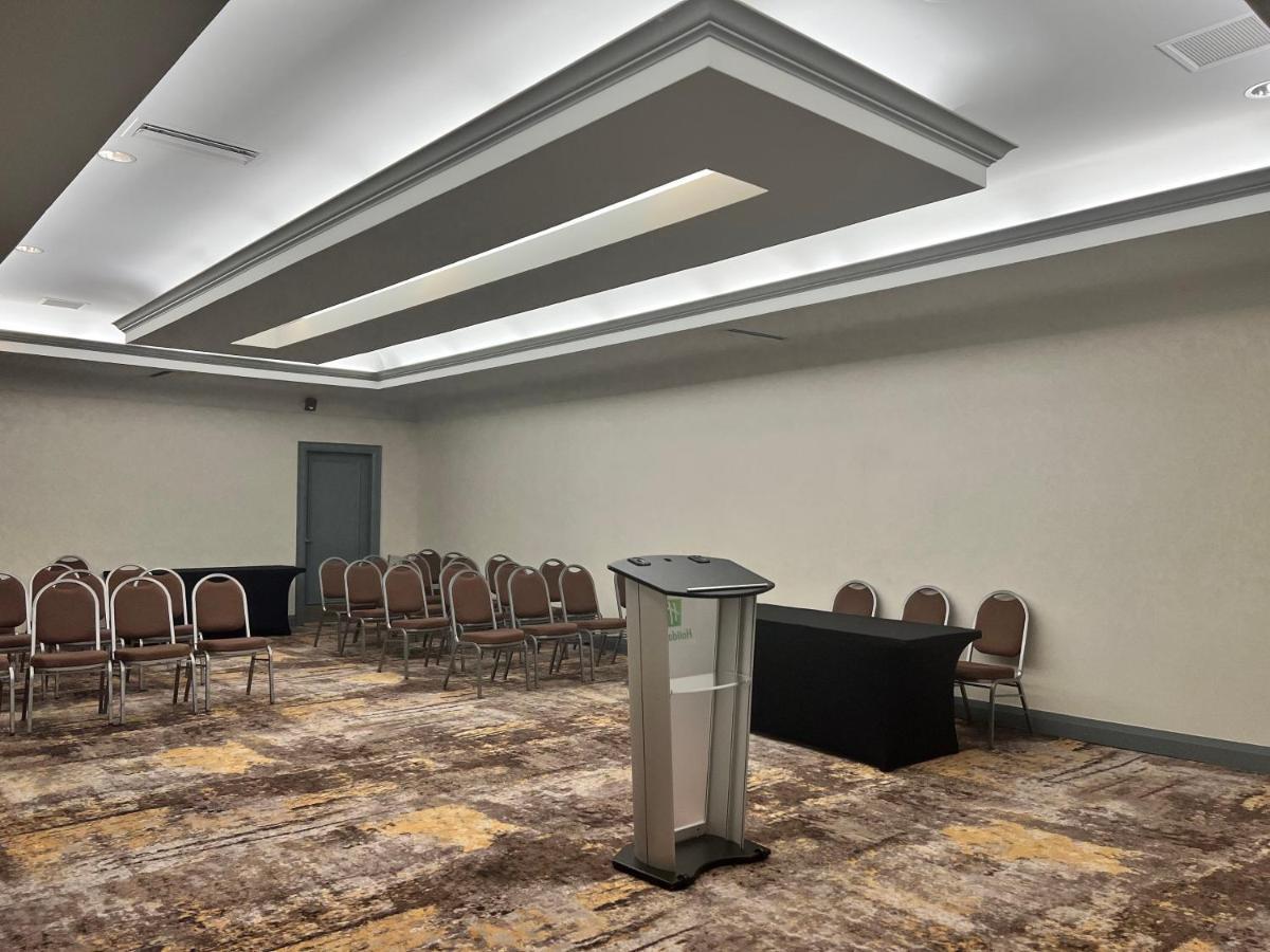 Holiday Inn Toronto Airport East By Ihg Exterior photo